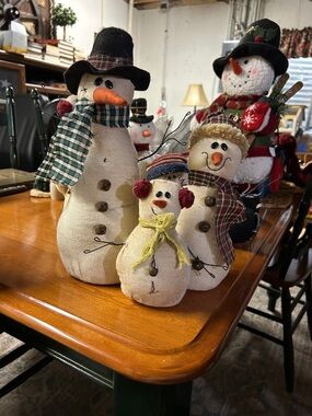 Cream Fabric Snowman Family Holiday Decorations - Charming Tabletop Accent